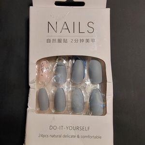 24 pcs press on nails medium,gray frosted with jelly glue and tool kit